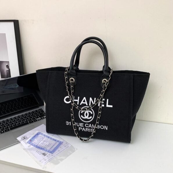CHANEL Tote Bag Large Capacity Beach Bag - Image 3