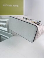 MK handbag-without packaging box - Image 13