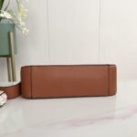 MK messenger bag-with packaging box - Image 9