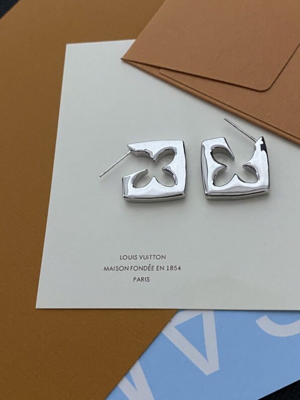 LV earrings - Image 2
