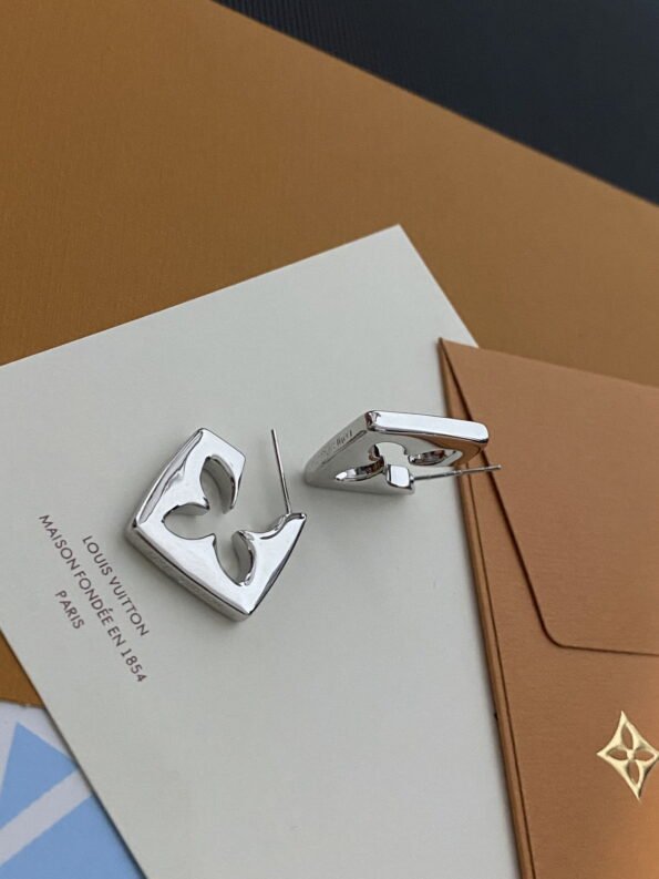 LV earrings - Image 4