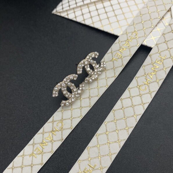 CHANEL earrings - Image 4