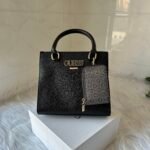 GUESS fashion versatile casual adjustable removable shoulder strap magnetic buckle opening and closing artificial leather one-shoulder cross-body handbag-comes with gift box - Image 2