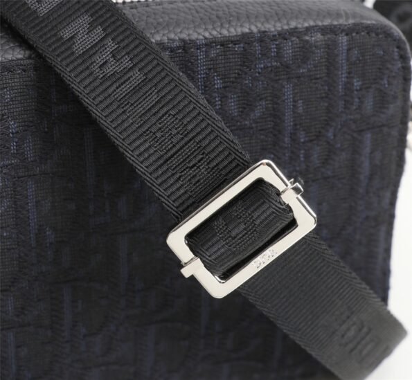 DIOR's new men's and women's chain cross-body saddle tote one-shoulder small square bag-comes with gift box - Image 8