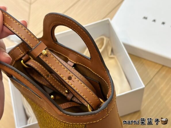 Vegetable Basket Lafite Grass New Straw Woven Handheld Cross Shoulder Woven Bag-comes with gift box - Image 4