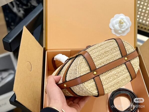 Japanese and Korean minimalist handmade vegetable baskets, woven bags, woven bags, women's summer versatile hand-held large capacity beach bags-comes with gift box - Image 5