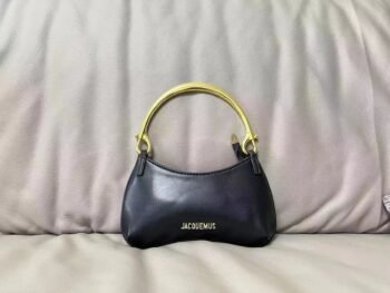 New shoulder crossbody bag with golden logo, retro handle, hand-held gold wrist and armpit bag-without packaging box