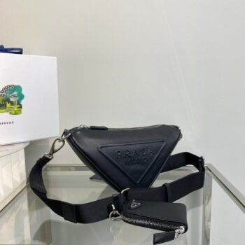 New triangular bag with European and American fashion, high-end feel, versatile for commuting, crossbody and shoulder bag trend-comes with gift box
