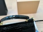Ladies' handbag 2024 new spring/summer high-end fashion commuting atmospheric crossbody bag handbag-comes with gift box - Image 7