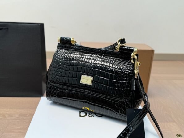 Ladies' handbag 2024 new spring/summer high-end fashion commuting atmospheric crossbody bag handbag-comes with gift box - Image 8