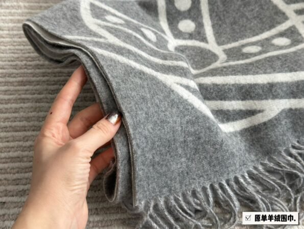 Saturn Empress Dowager fringe wool scarf cashmere shawl double-sided embroidery women's winter warm scarf-comes with gift box - Image 5