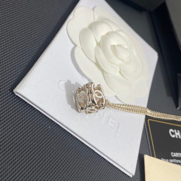 New Xiangjia Double Dice Letter Necklace, Fragrant Grandma Hollow out 3D Clavicle Chain, Small Fragrant Style-without packaging box - Image 5