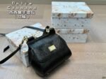 D&G Horizontal and vertical hand-held shoulder crossbody bag with case - Image 3