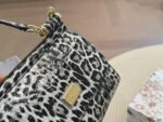 D&G leopard print tote shoulder across the body with a case - Image 15
