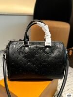 LV Pillow Bag Carrying One Shoulder Crossbody Bag without Case - Image 14