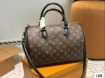 LV Pillow Bag Carrying One Shoulder Crossbody Bag without Case - Image 7