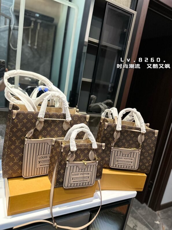 LV Jungle Tote Bag Portable Crossbody Bag without Gift Box - Image 5