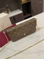 3-in-1 chain crossbody bag on the shoulder-comes with gift box - Image 9