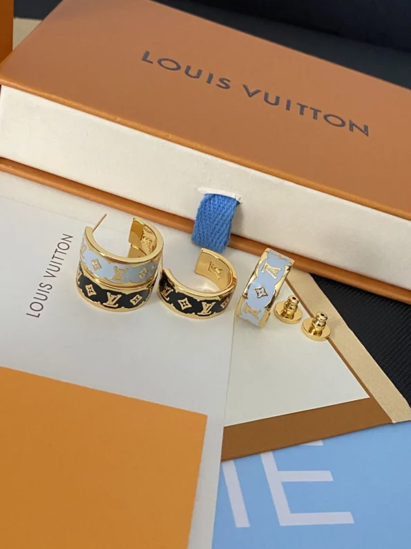 LV earrings - Image 2