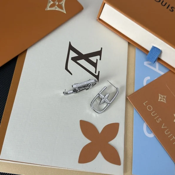LV earrings - Image 2