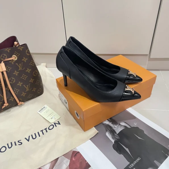 LV new fashionable 8cm buckle heels - Image 2