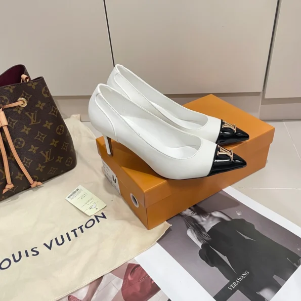 LV new fashionable 8cm buckle heels - Image 5