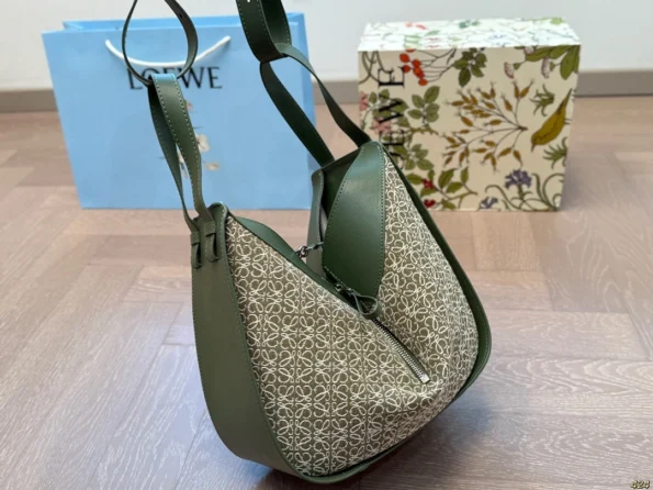 Loewe loewe hammock bag with box - Image 8