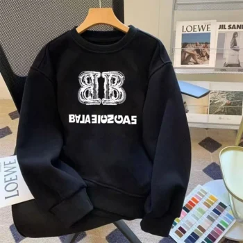 Loose and versatile letter printed hoodie for autumn and winter