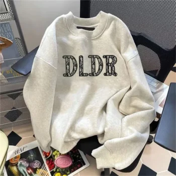 Trendy round neck loose fitting autumn and winter fleece hoodie