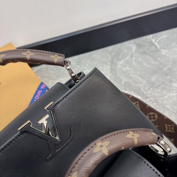 LV Capucines Lady Bag, Cowhide Gold-Buckle Hardware, Handle One-Shoulder Crossbody Bag, Folding Gift Box - Image 7