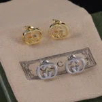 The new stud earrings can be matched with a branded box - Image 2