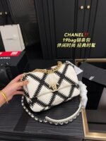 Xiaoxiangfeng Embroidered Women's Bag Fashionable High end Versatile Handheld Single Shoulder Diagonal Chain Bag-comes with gift box - Image 2