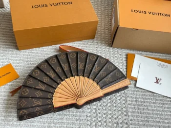 LV Louis Vuitton's new 25ss presbyopia fan bag-comes with gift box