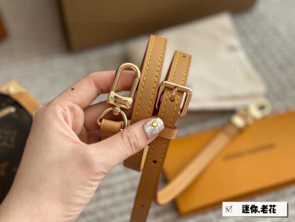 lv Soft case (box) - Image 17