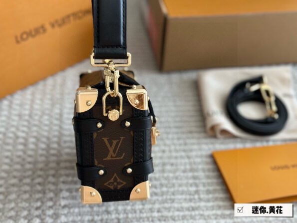 lv Soft case (box) - Image 9