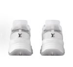 The new LV board shoes are heavy-handed