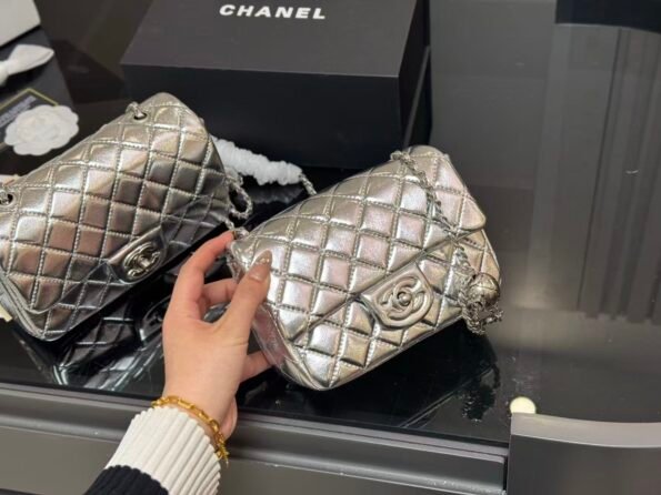 Chanel Golden Ball Fat Man is soft, comfortable and versatile, soft and glutinous to the touch-comes with gift box - Image 9
