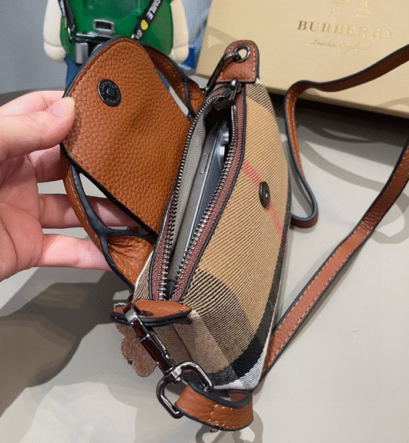 Super popular women's crossbody bag with grid patterned canvas and top layer cowhide, high-end and exquisite women's handbag-without packaging box - Image 4