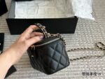 Chanel cosmetic box wrapped in sheepskin（box） - Image 7