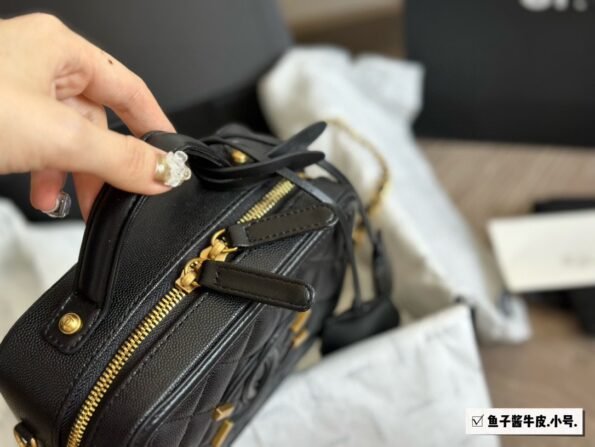 Chanel's new box cosmetic bag is made of caviar fabric-box - Image 10