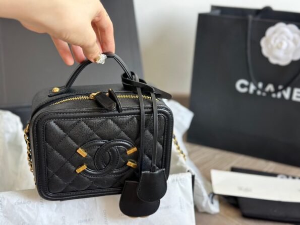 Chanel's new box cosmetic bag is made of caviar fabric-box - Image 8