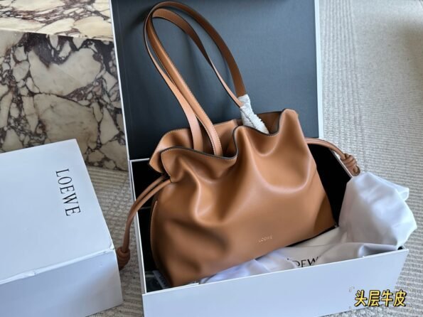 Loewe shopping bags  Soft calfskin smooth and shiny-box - Image 16