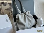 Loewe shopping bags  Soft calfskin smooth and shiny-box - Image 9