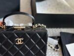 Chanel new box cosmetic bag is made of caviar fabric - box - Image 7