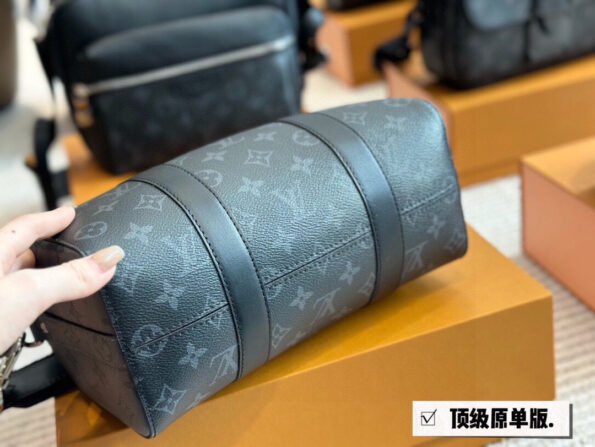 LvXNigo Keepall xs 21 Pillowcase Bag-box - Image 10