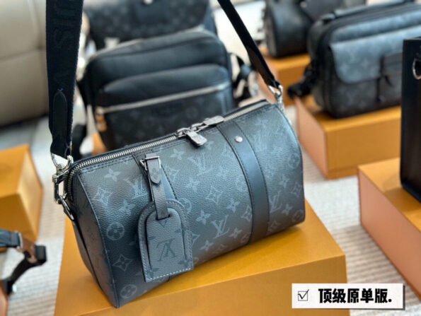 LvXNigo Keepall xs 21 Pillowcase Bag-box - Image 9