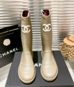 Daily rain boot style, comfortable and soft on the feet - Image 3