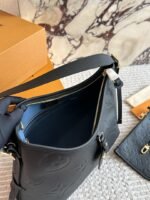 The home elephant gray/carry is equipped with a mother and child bag and a wide shoulder strap-box - Image 3