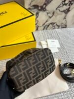 Fendi mini lunch box bag Fendi 20ss bento bag!! Two shoulder straps!-box - Image 7